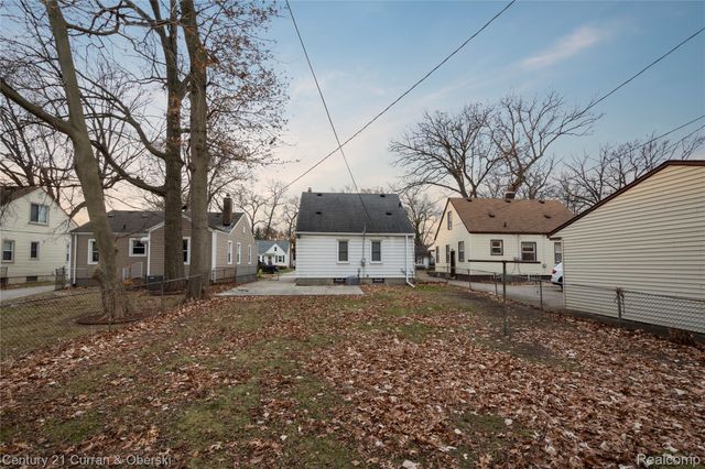 1525 Cherokee Avenue, Royal Oak, MI 48067