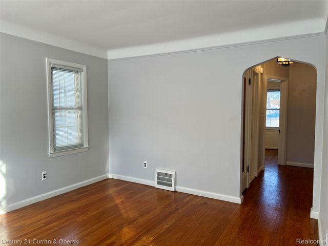 1525 Cherokee Avenue, Royal Oak, MI 48067