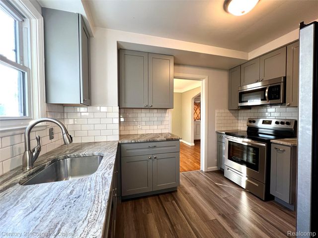 1525 Cherokee Avenue, Royal Oak, MI 48067