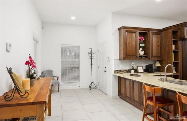 326 W Mile 11 N, Weslaco, TX 78599