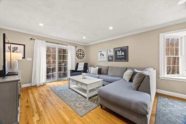27 Brian Rd, Bridgewater, MA 02324