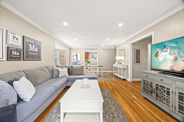 27 Brian Rd, Bridgewater, MA 02324