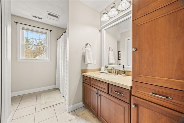 27 Brian Rd, Bridgewater, MA 02324