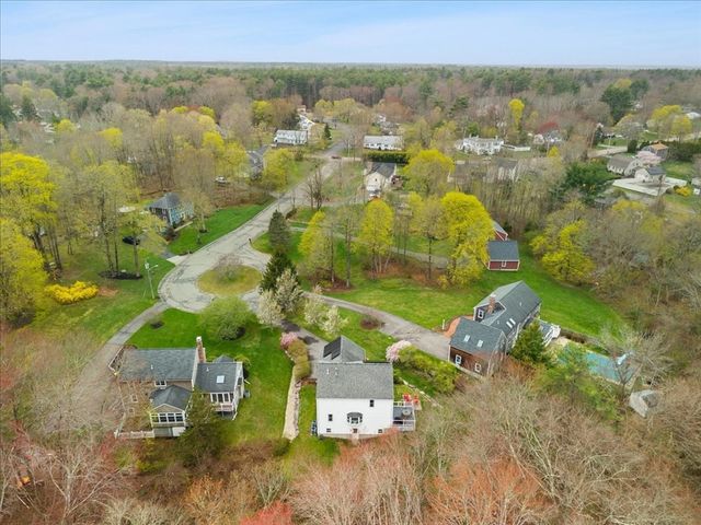 27 Brian Rd, Bridgewater, MA 02324