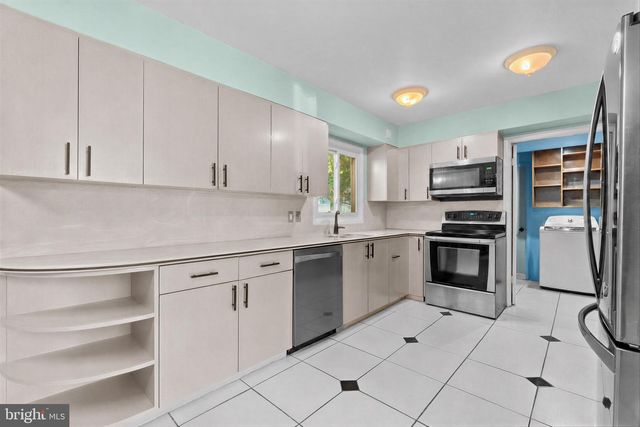 2406 KENLY PL, Bowie, MD 20715