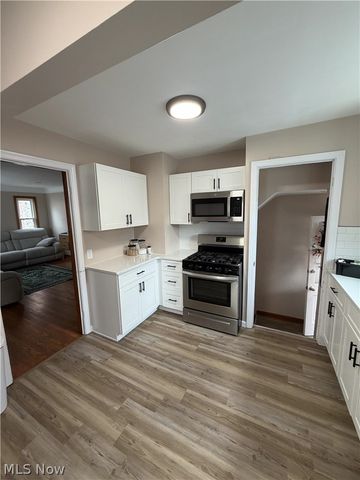 6209 Archmere Avenue, Brooklyn, OH 44144