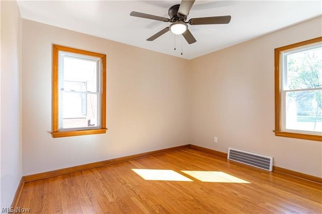 6209 Archmere Avenue, Brooklyn, OH 44144