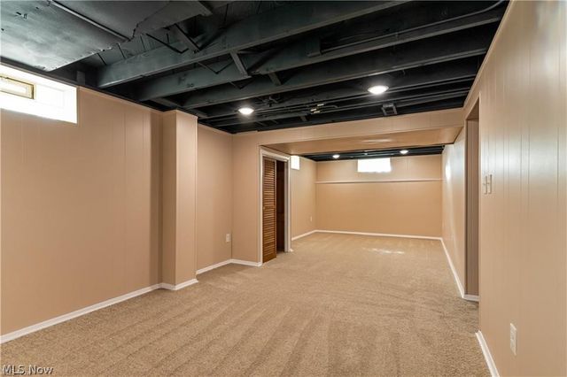 6209 Archmere Avenue, Brooklyn, OH 44144