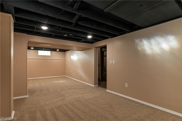 6209 Archmere Avenue, Brooklyn, OH 44144