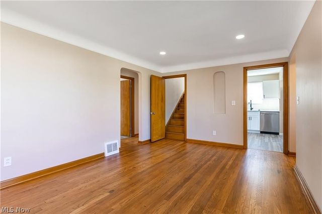 6209 Archmere Avenue, Brooklyn, OH 44144