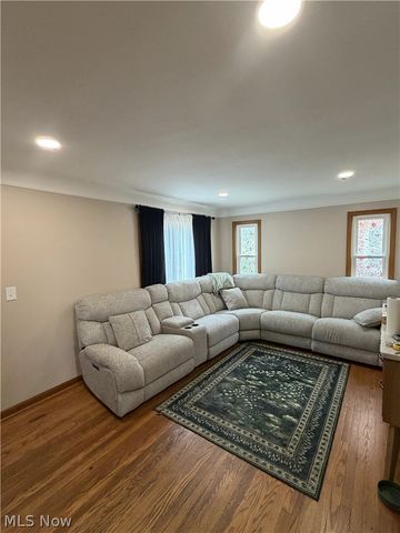 6209 Archmere Avenue, Brooklyn, OH 44144
