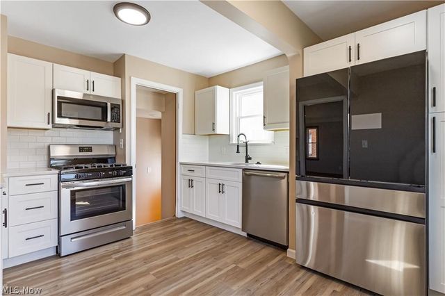6209 Archmere Avenue, Brooklyn, OH 44144