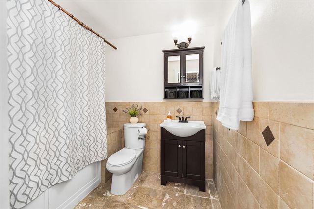 1909 SW 48TH AVENUE, Gainesville, FL 32608