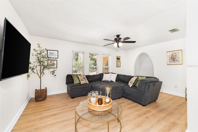 1909 SW 48TH AVENUE, Gainesville, FL 32608