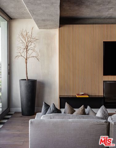 818 N Doheny Drive 1103, West Hollywood, CA 90069