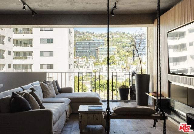 818 N Doheny Drive 1103, West Hollywood, CA 90069