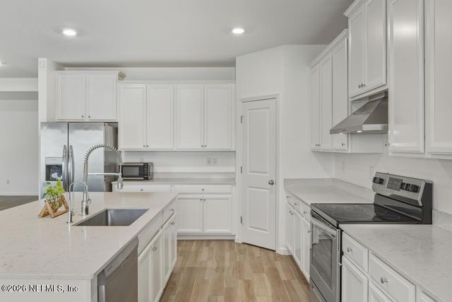 9899 ANSLEY LAKE Drive, Jacksonville, FL 32222