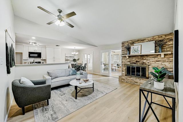 10104 Aspen ST, Austin, TX 78758