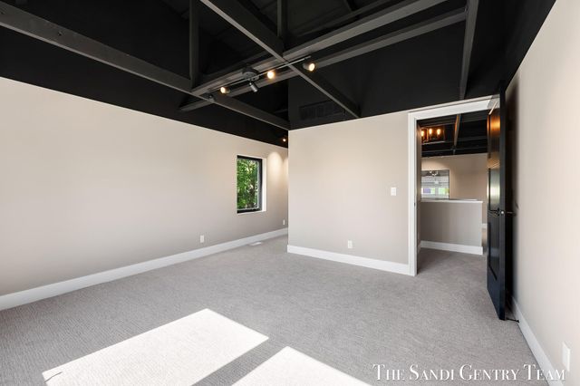 1500 Kooiman Avenue 12, Grand Haven City, MI 49417
