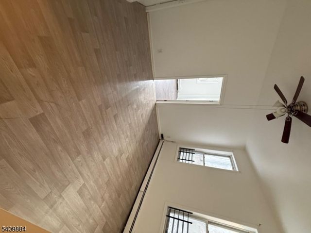 539 E Jersey St, Elizabeth City, NJ 07206