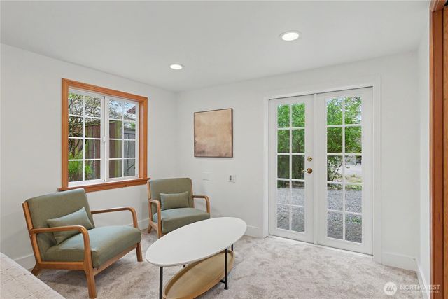 7537 21st Avenue NE, Seattle, WA 98115