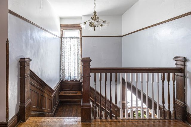 261 E 8TH Street, Erie, PA 16503