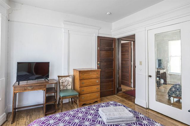 261 E 8TH Street, Erie, PA 16503