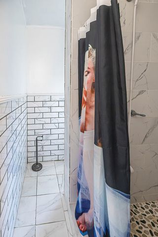 261 E 8TH Street, Erie, PA 16503