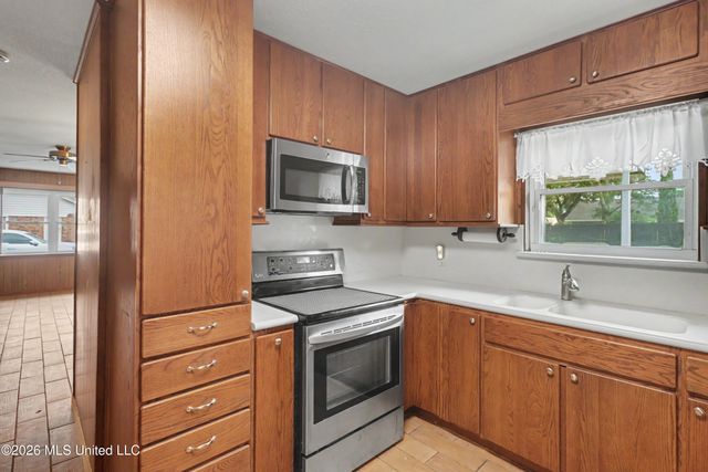 2176 Atkinson Road, Biloxi, MS 39531