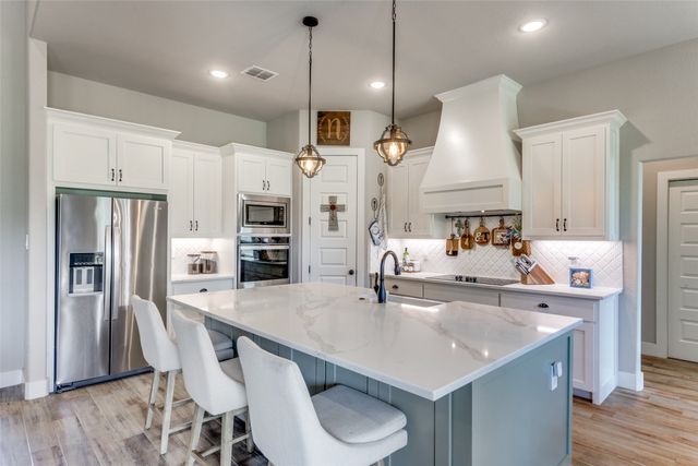 4001 Overlook Way, Weatherford, TX 76085