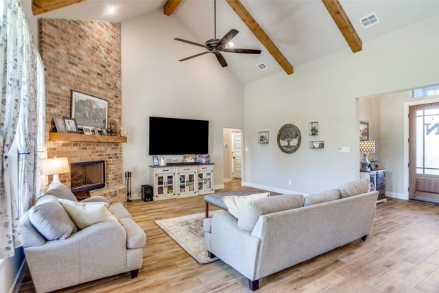 4001 Overlook Way, Weatherford, TX 76085