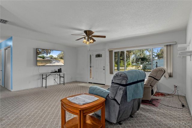 9617 E Southgate Drive, Inverness, FL 34450