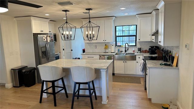 1232 48TH AVENUE N, St Petersburg, FL 33703