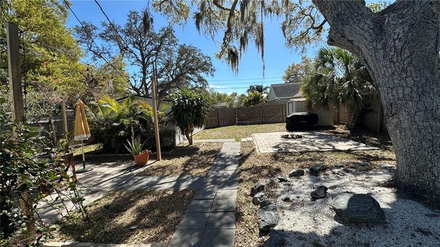 1232 48TH AVENUE N, St Petersburg, FL 33703