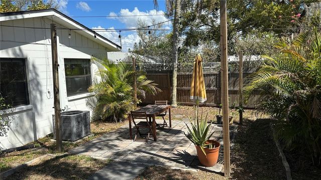 1232 48TH AVENUE N, St Petersburg, FL 33703
