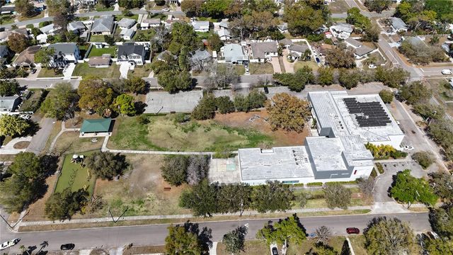 1232 48TH AVENUE N, St Petersburg, FL 33703