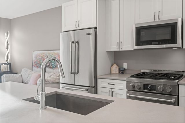 350 Oliver 1103, Downtown Pgh, PA 15222