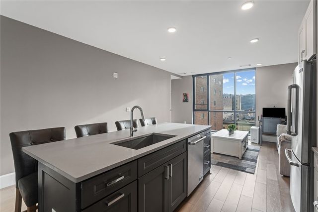 350 Oliver 1103, Downtown Pgh, PA 15222