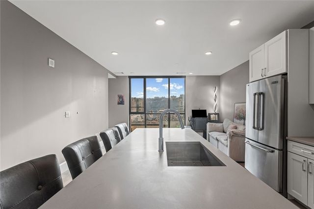 350 Oliver 1103, Downtown Pgh, PA 15222