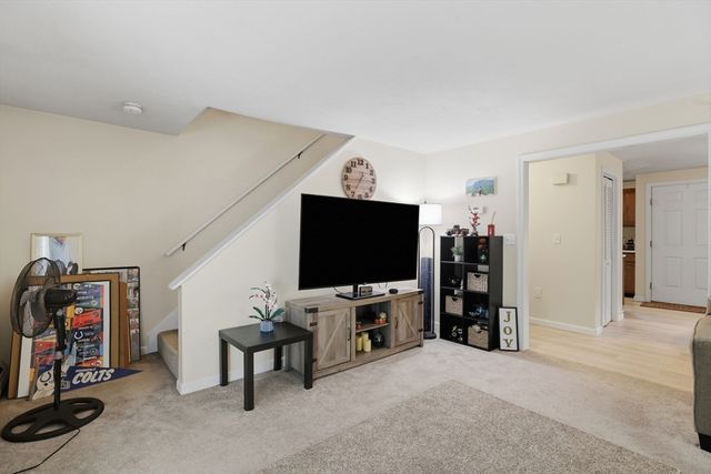212 Bayberry Hill Lane 212, Leominster, MA 01453