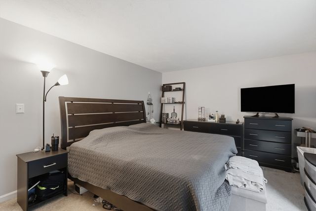212 Bayberry Hill Lane 212, Leominster, MA 01453