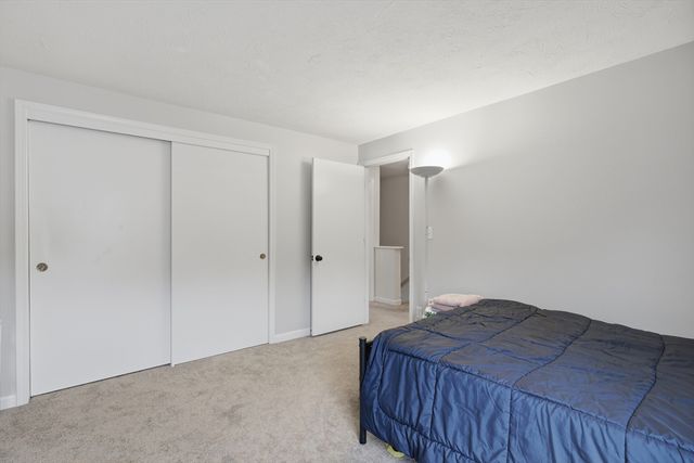 212 Bayberry Hill Lane 212, Leominster, MA 01453
