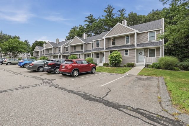 212 Bayberry Hill Lane 212, Leominster, MA 01453
