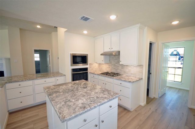 3412 Playa Street, League City, TX 77539