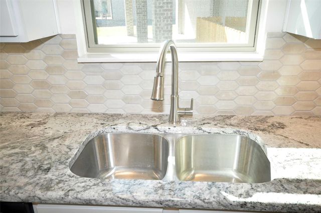 3412 Playa Street, League City, TX 77539