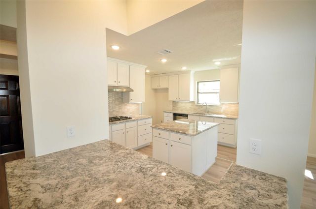 3412 Playa Street, League City, TX 77539