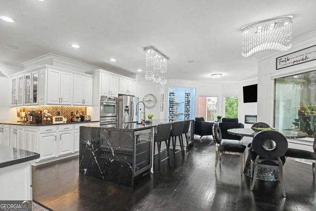 327 Amy Way, Atlanta, GA 30349