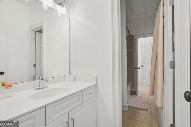 327 Amy Way, Atlanta, GA 30349