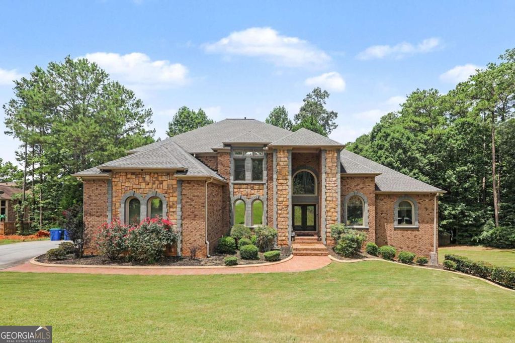 327 Amy Way, Atlanta, GA 30349