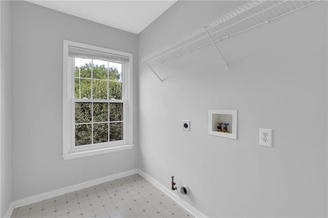440 Chippenham Court, Alpharetta, GA 30005